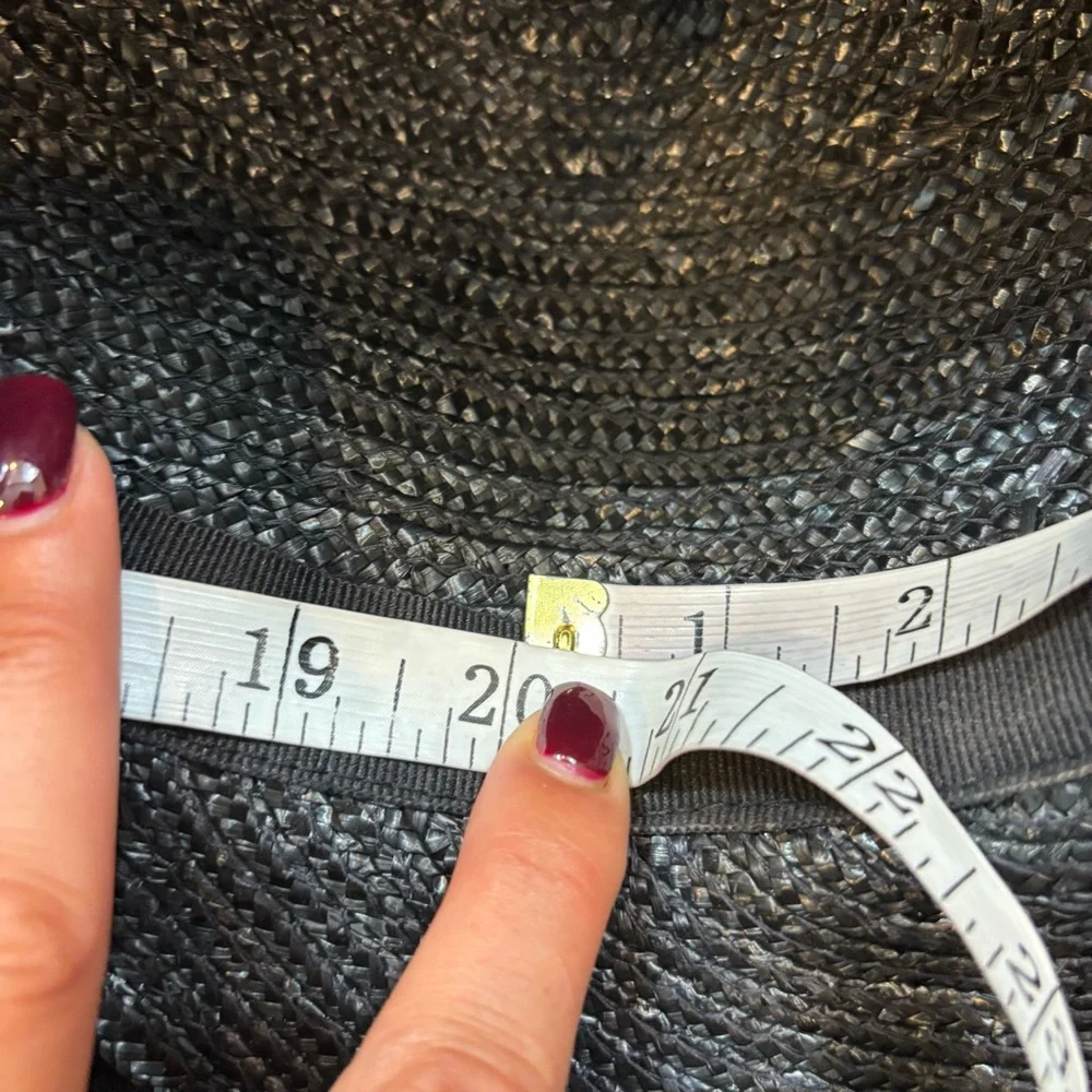 Ladies Saks Fifth Ave Woven Straw‎ Hat with Brim Black and Brown